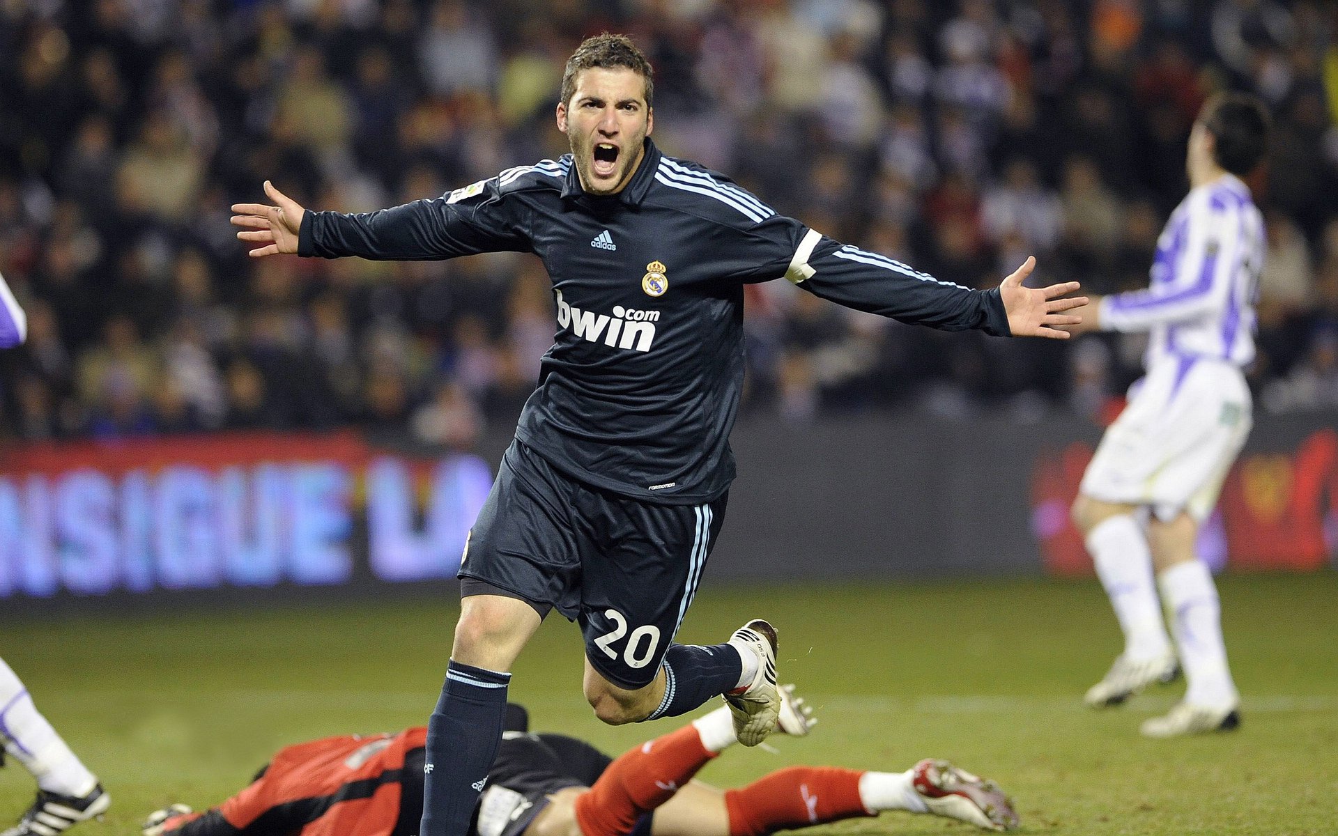 孙兴慜的孤独:热刺锋线何时能有更多支援?,孙兴慜在热刺的地位