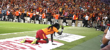 开云体育在线官网-法甲升班马快速适应顶级联赛经验分享，德甲升班马夺冠奇迹