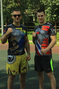 开云体育登录入口-西甲球队体能监测辅助下的个性化训练调整实践，职业球员西甲球队